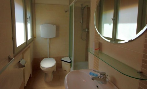 En-suite bathroom