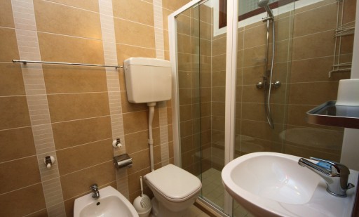 En-suite bathroom